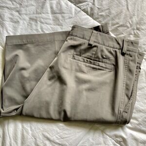 Nike Fit Dry Men's 36 Golf Shorts Performance Stretch Zip Up Flat Front Tan